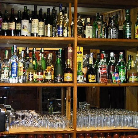 Hotel Vesta Kazanluk Bagian luar foto